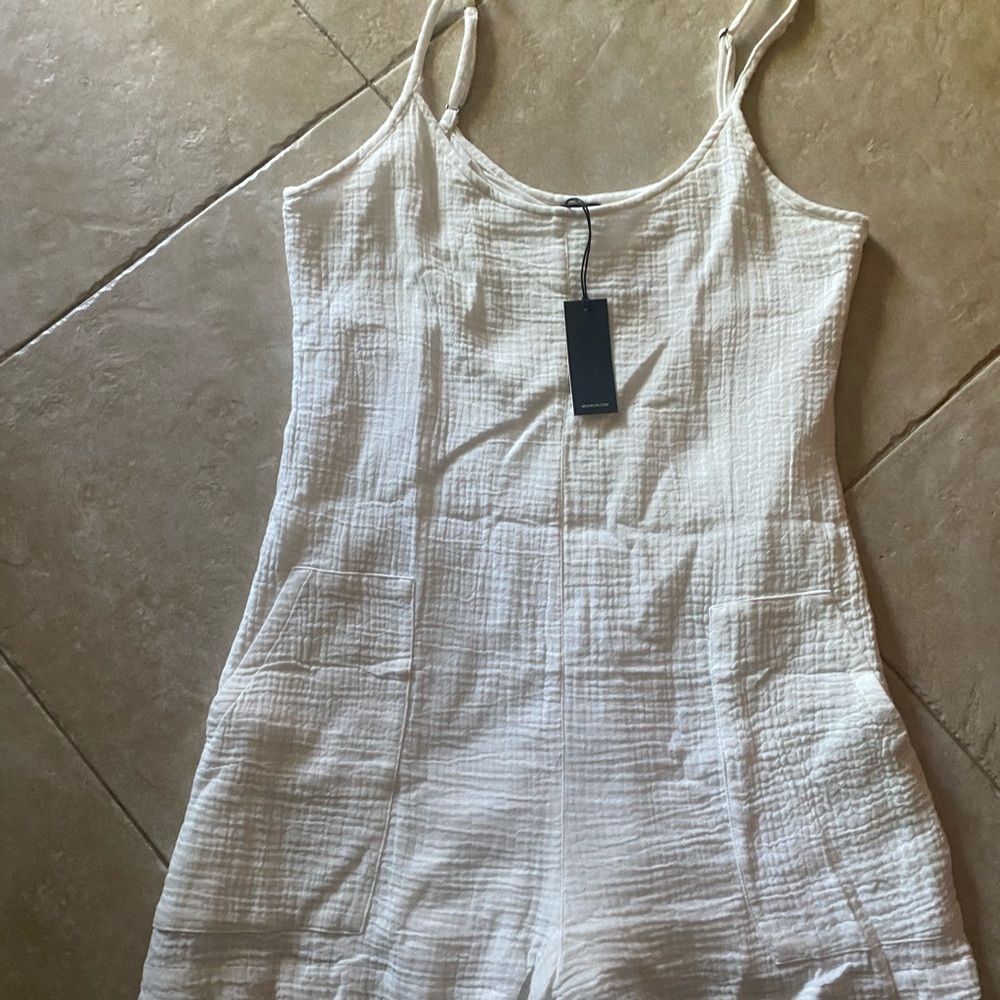 Monrow romper size small